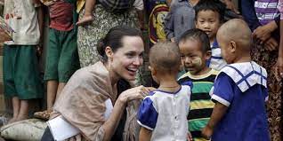 Angelina Jolie Luncurkan Kampanye Sosial di Afrika